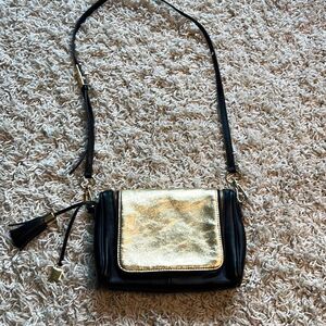 G.I.L.I Halo Metallic Crossbody Gold Black Leather NWOT